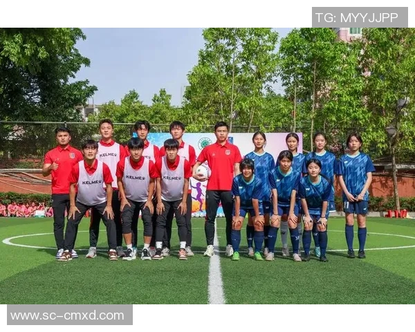 赛后分析:广州足球队与武汉足球队的团队协作表现及其影响因素探讨 赛后分析:广州足球队与武汉足球队的团队协作表现及其影响因素探讨