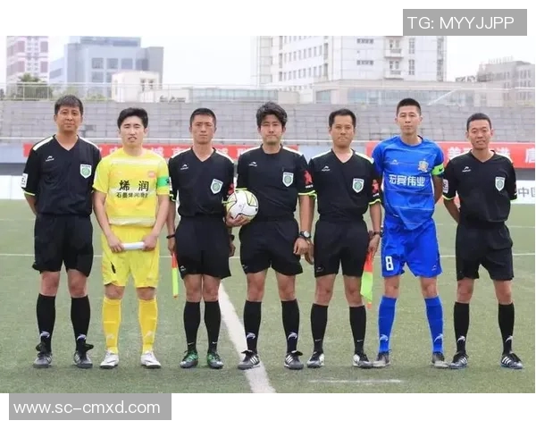 南京足球队强势领跑精英赛积分榜积80分展现冠军实力 南京足球队强势领跑精英赛积分榜积80分展现冠军实力